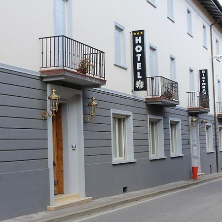 Hotel Margherita Montepiano Exteriör bild